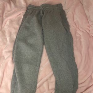 Grey Aritzia TNA Boyfriend Joggers